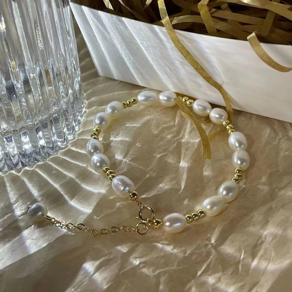 Simple Gold-Pearl Bracelet