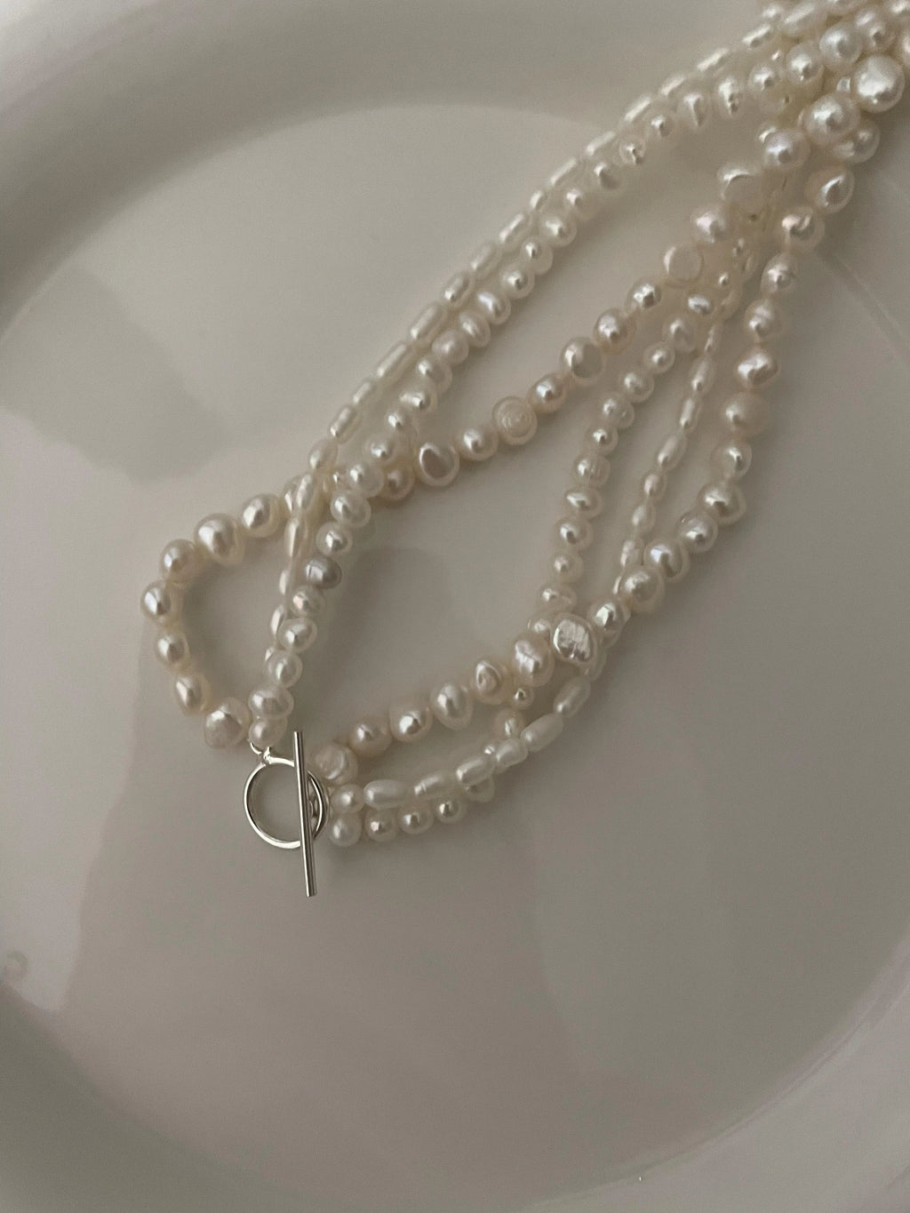 Multi-layered Natural Pearls Necklace