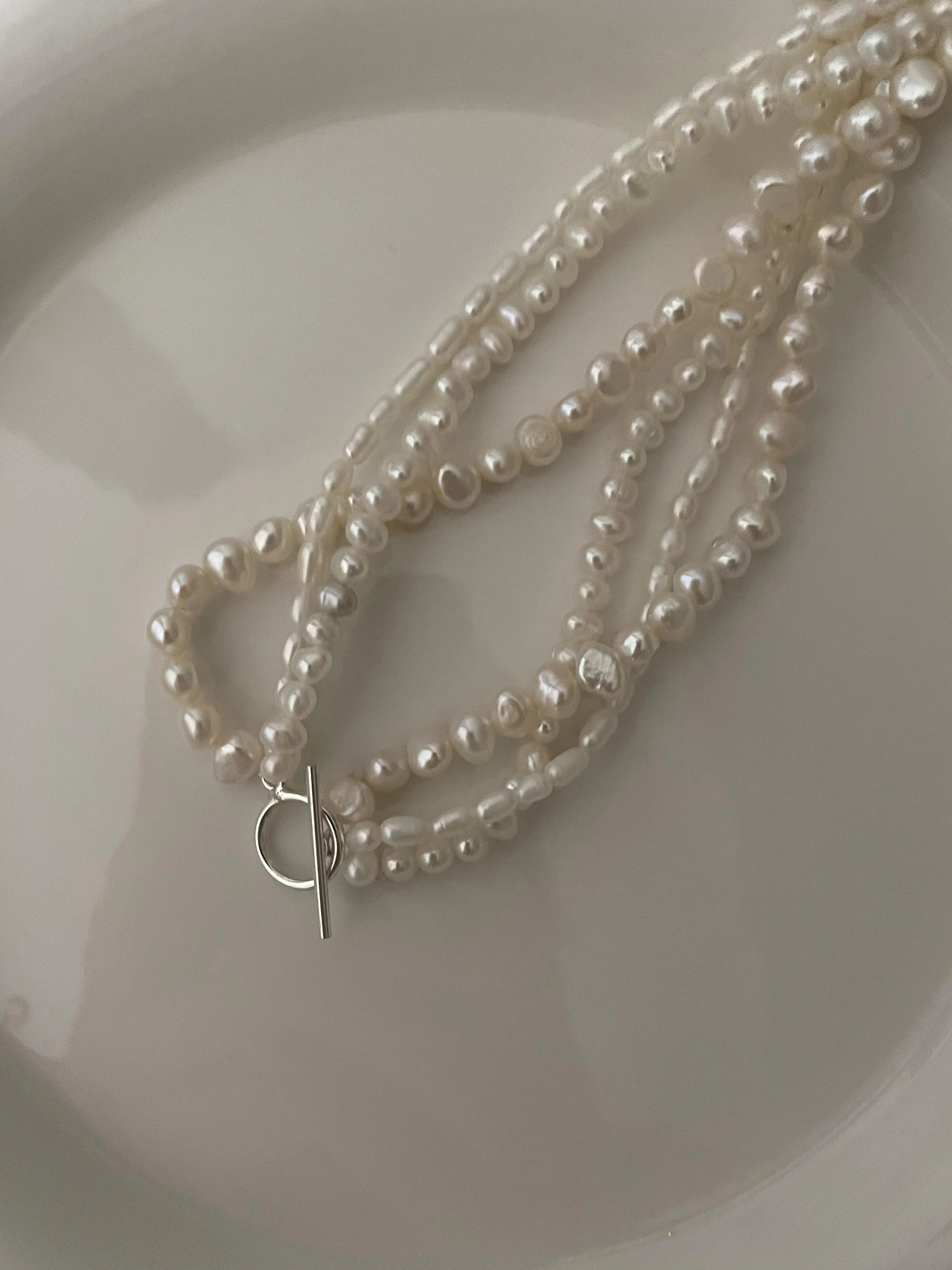 Multi-layered Natural Pearls Necklace