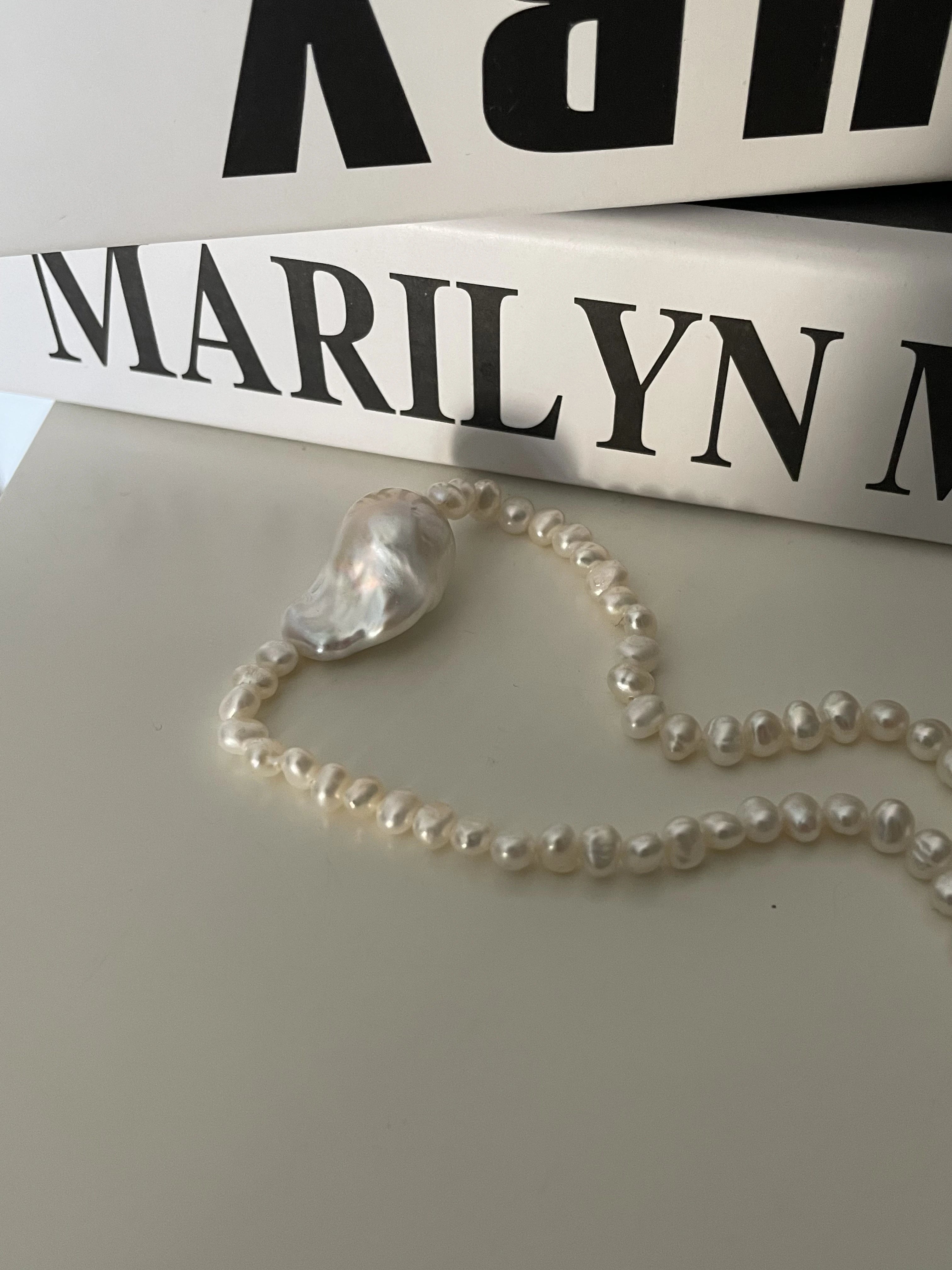 Large Baroque Natural Pearls Beaded Necklace