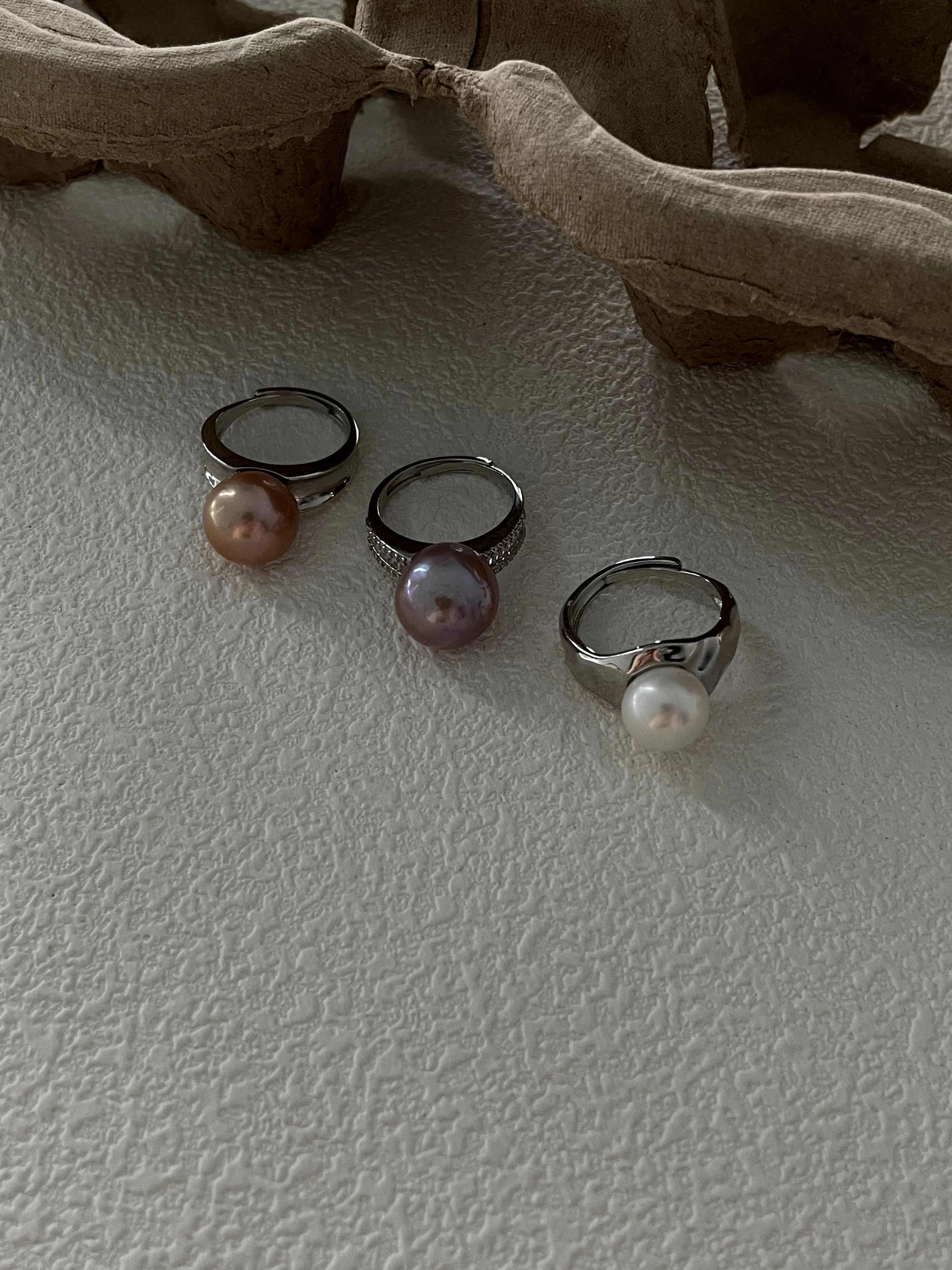 Solitary Gleam Collection Baroque Ring