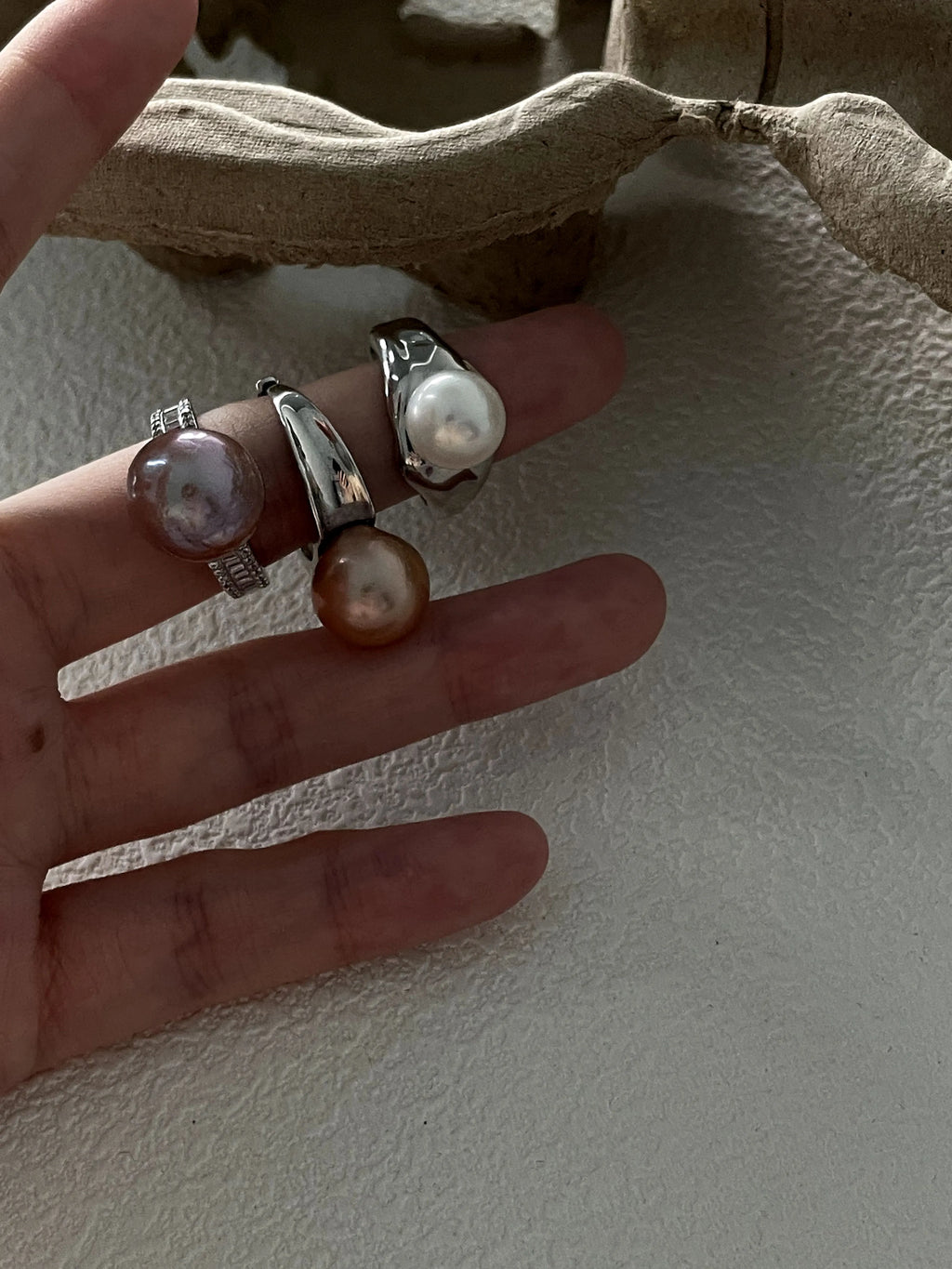 Solitary Gleam Collection Baroque Ring