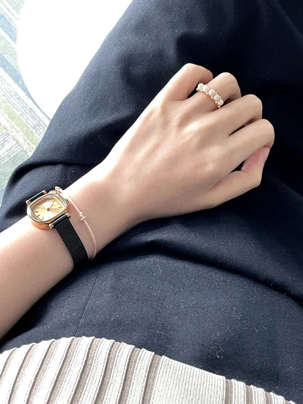 Crown-shaped diamond and pearl ring