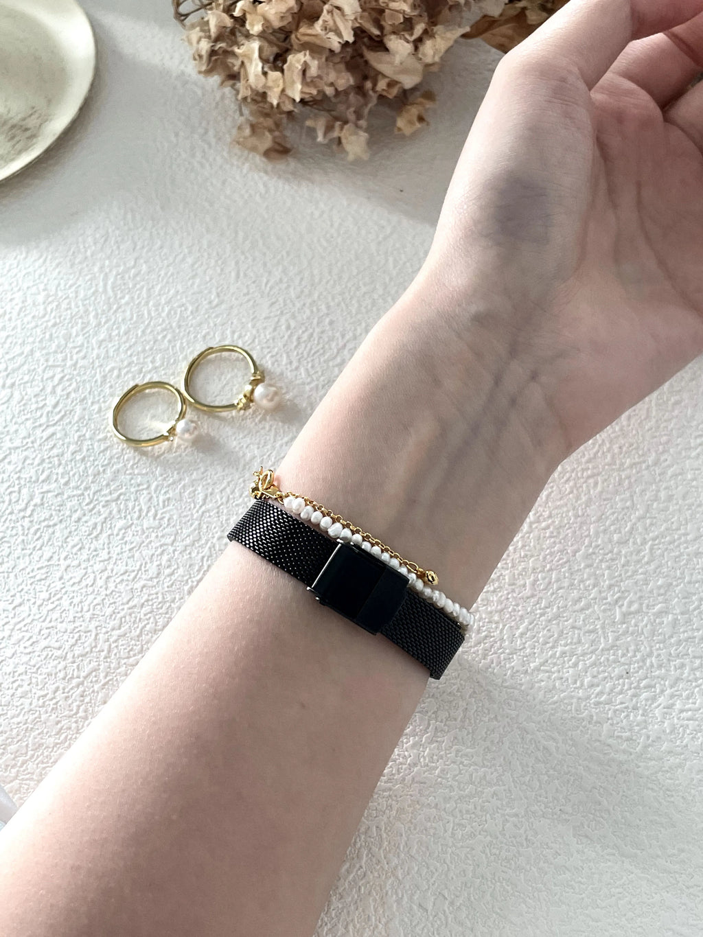 Gleam Mini Baroque Pearl Bracelet