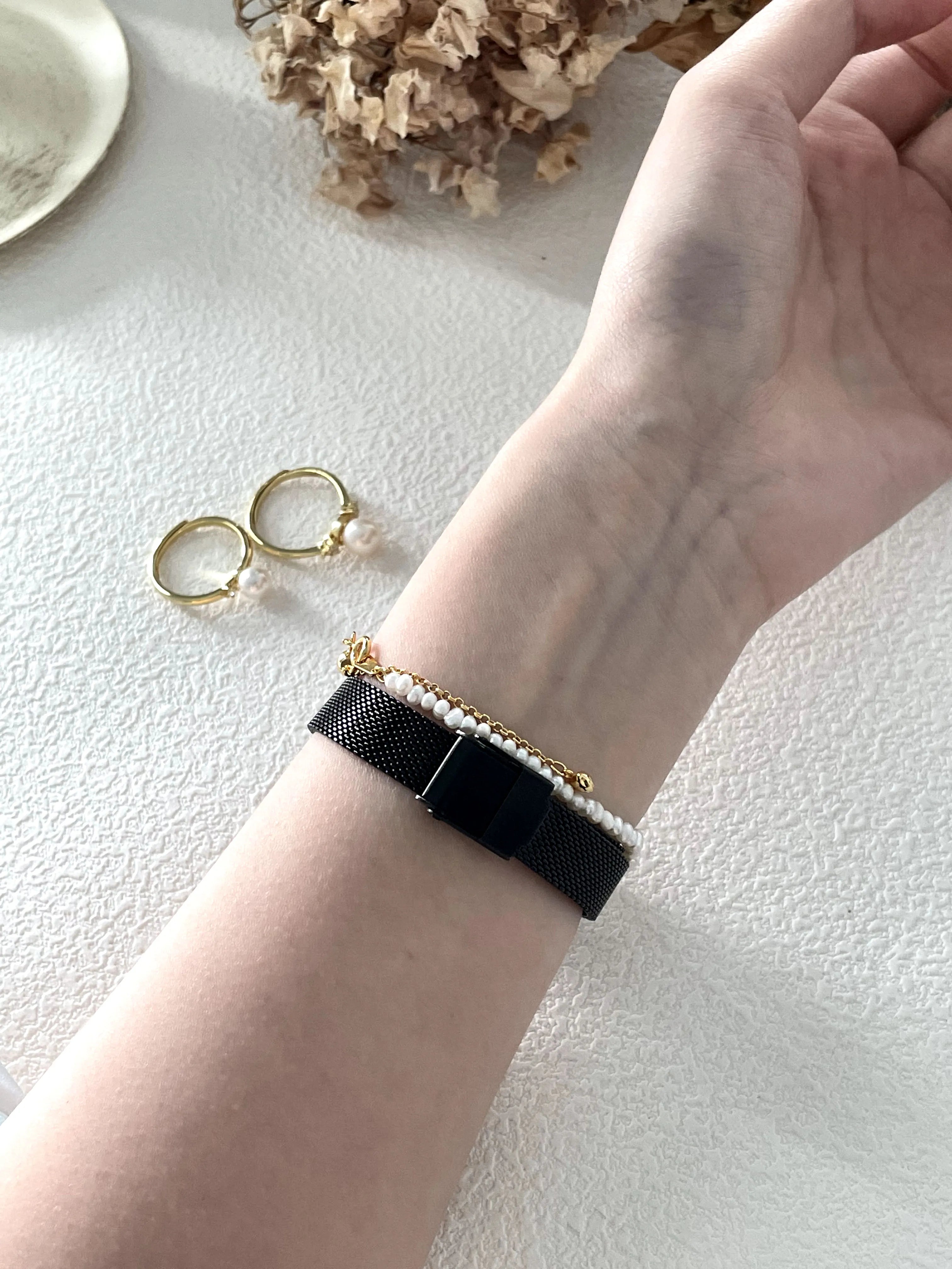 Gleam Mini Baroque Pearl Bracelet