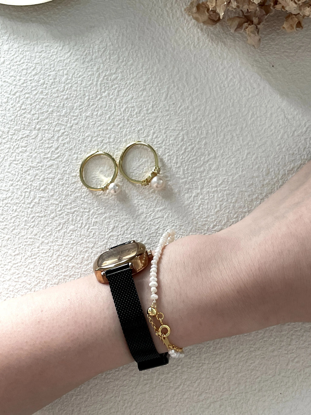 Gleam Mini Baroque Pearl Bracelet