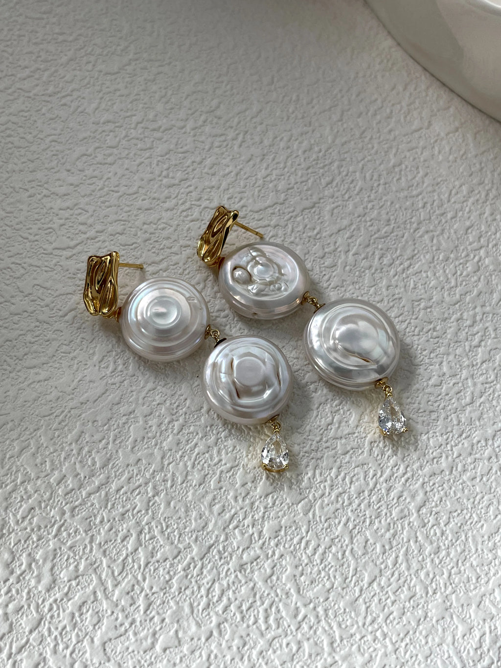 Roman Holiday Ruffled Dual-Baroque Pearl Drops