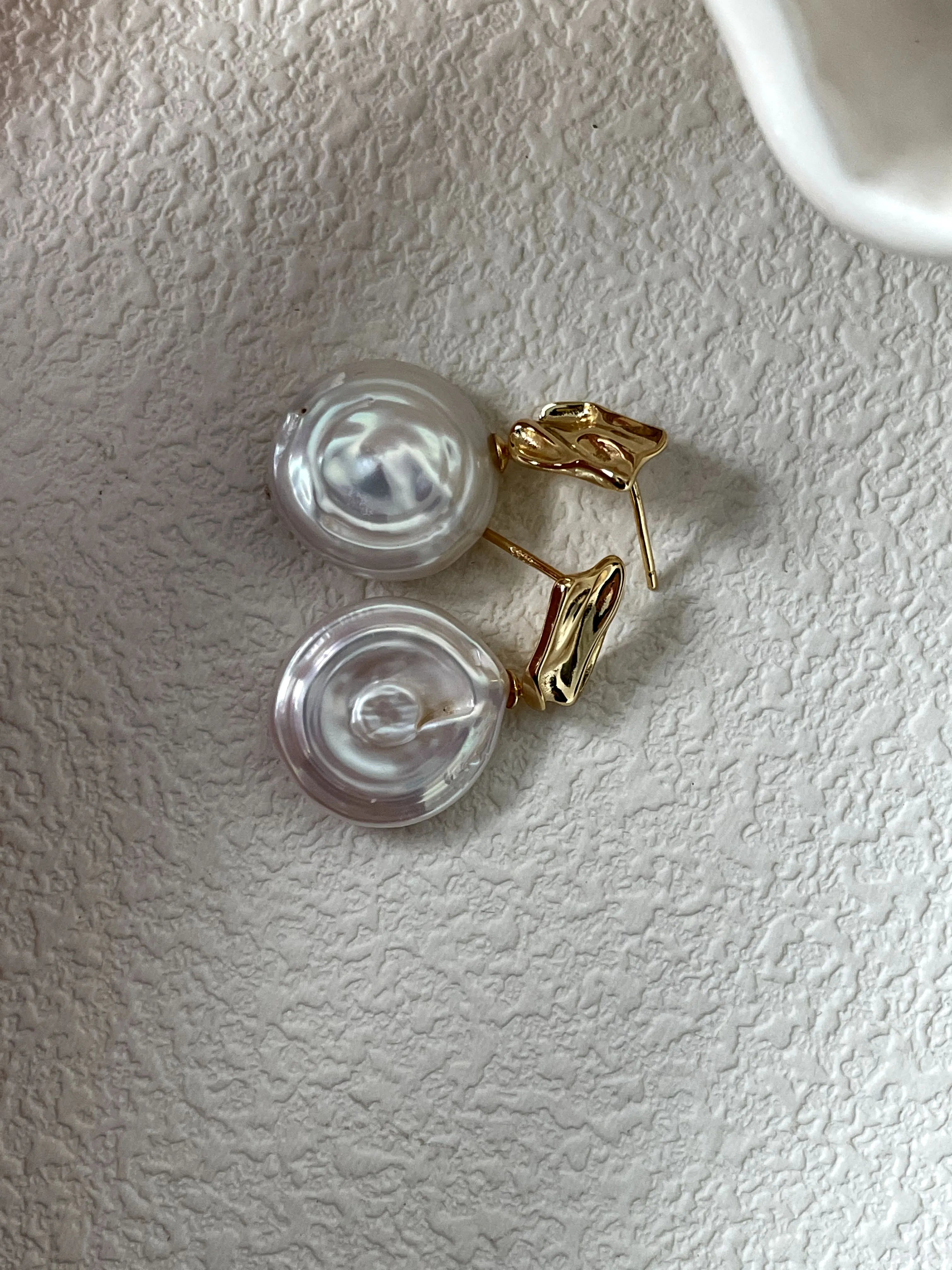 Roman Holiday Spiral Baroque Pearl Earrings