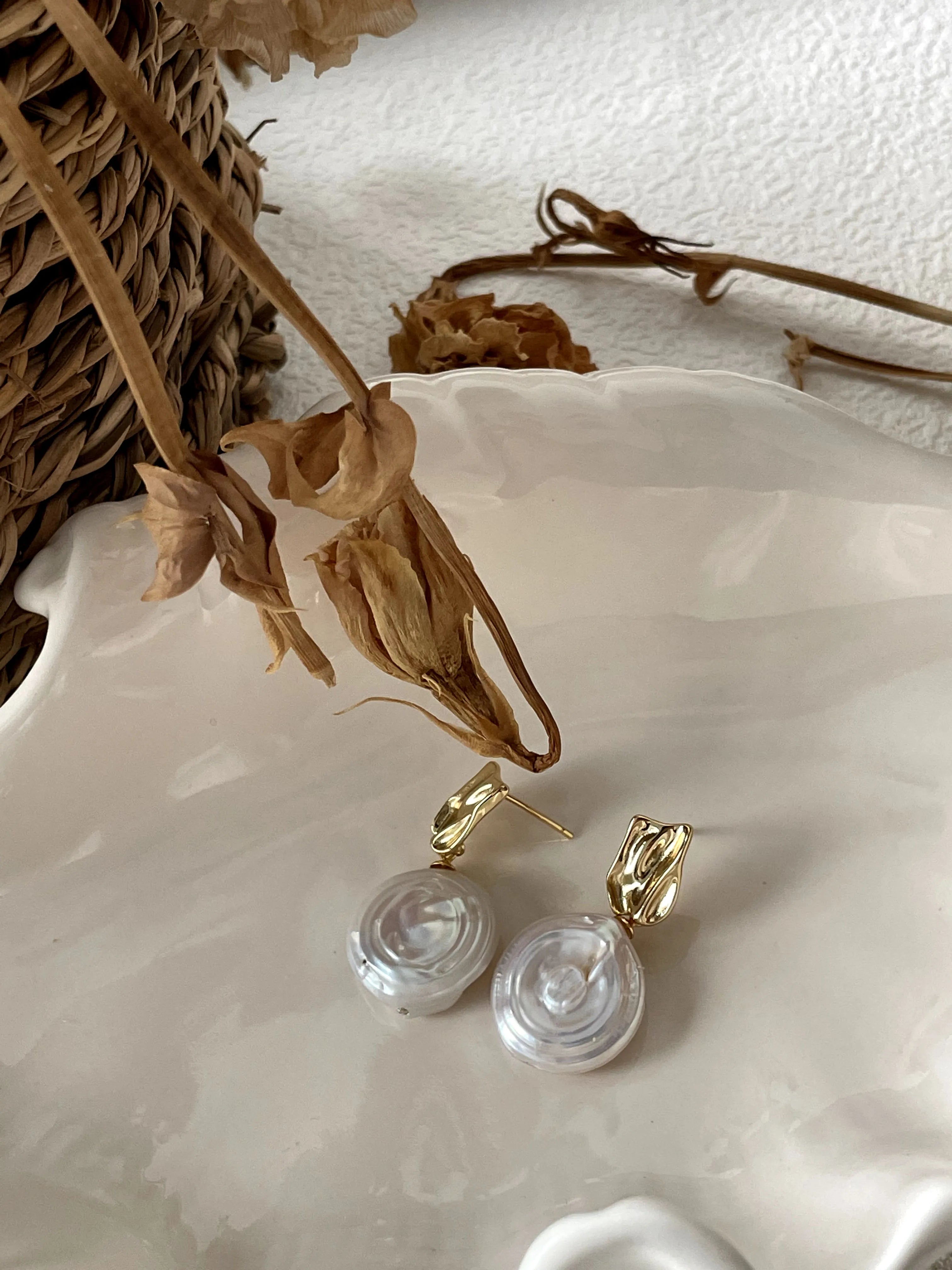 Roman Holiday Spiral Baroque Pearl Earrings