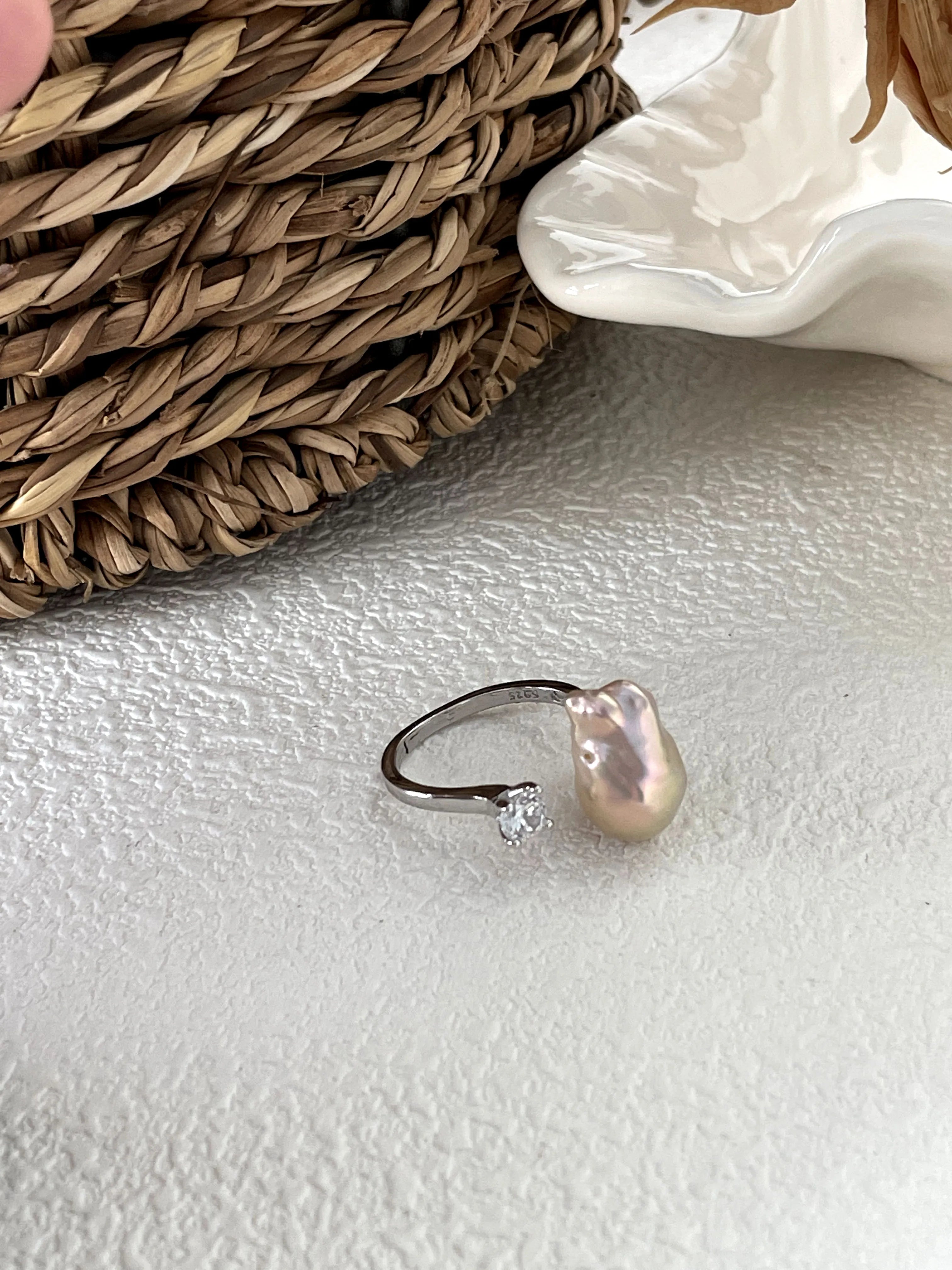 Irregular colorful Baroque pearls Ring with Diamond