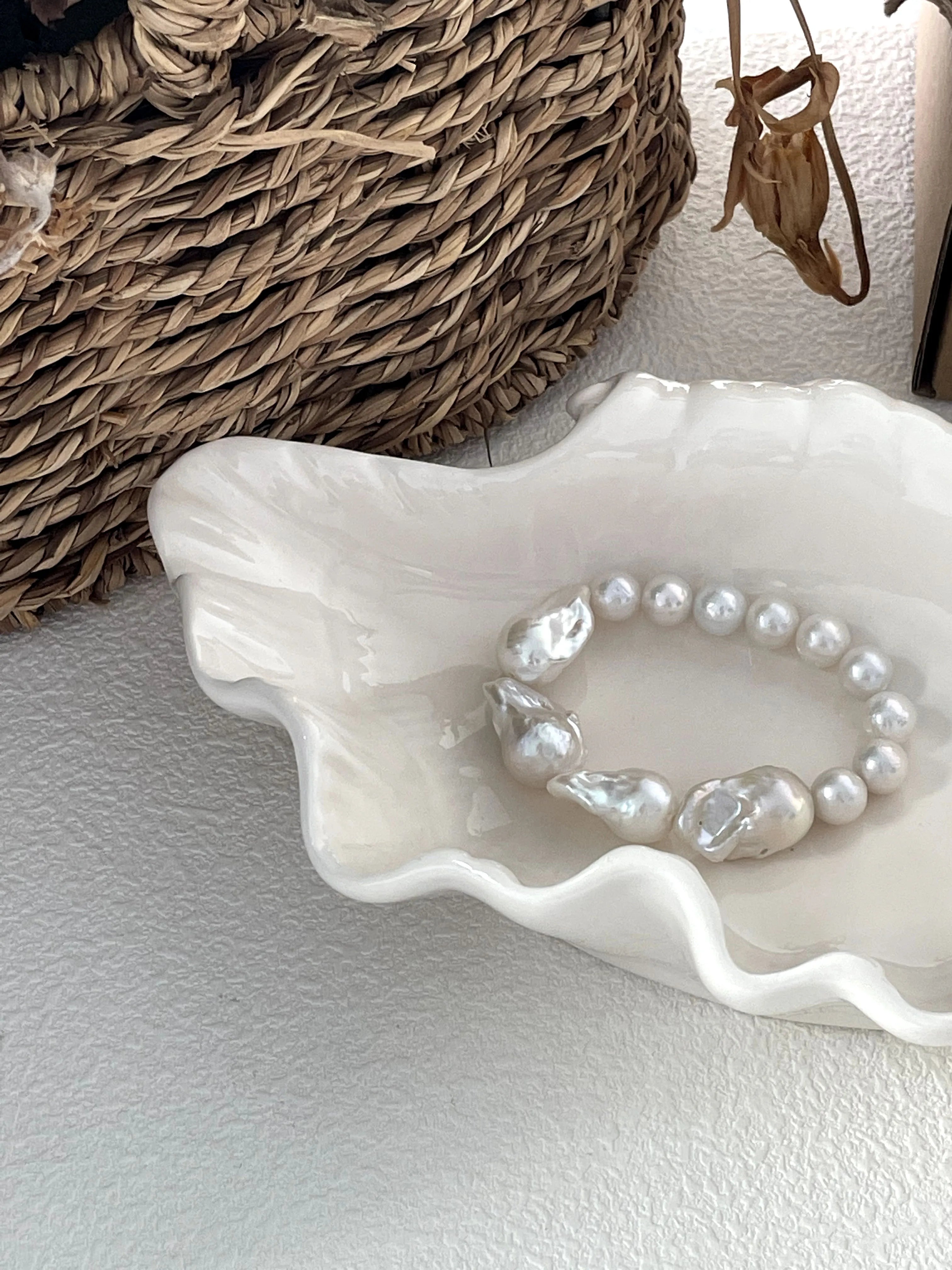 Exquisite Baroque Pearl Bracelet