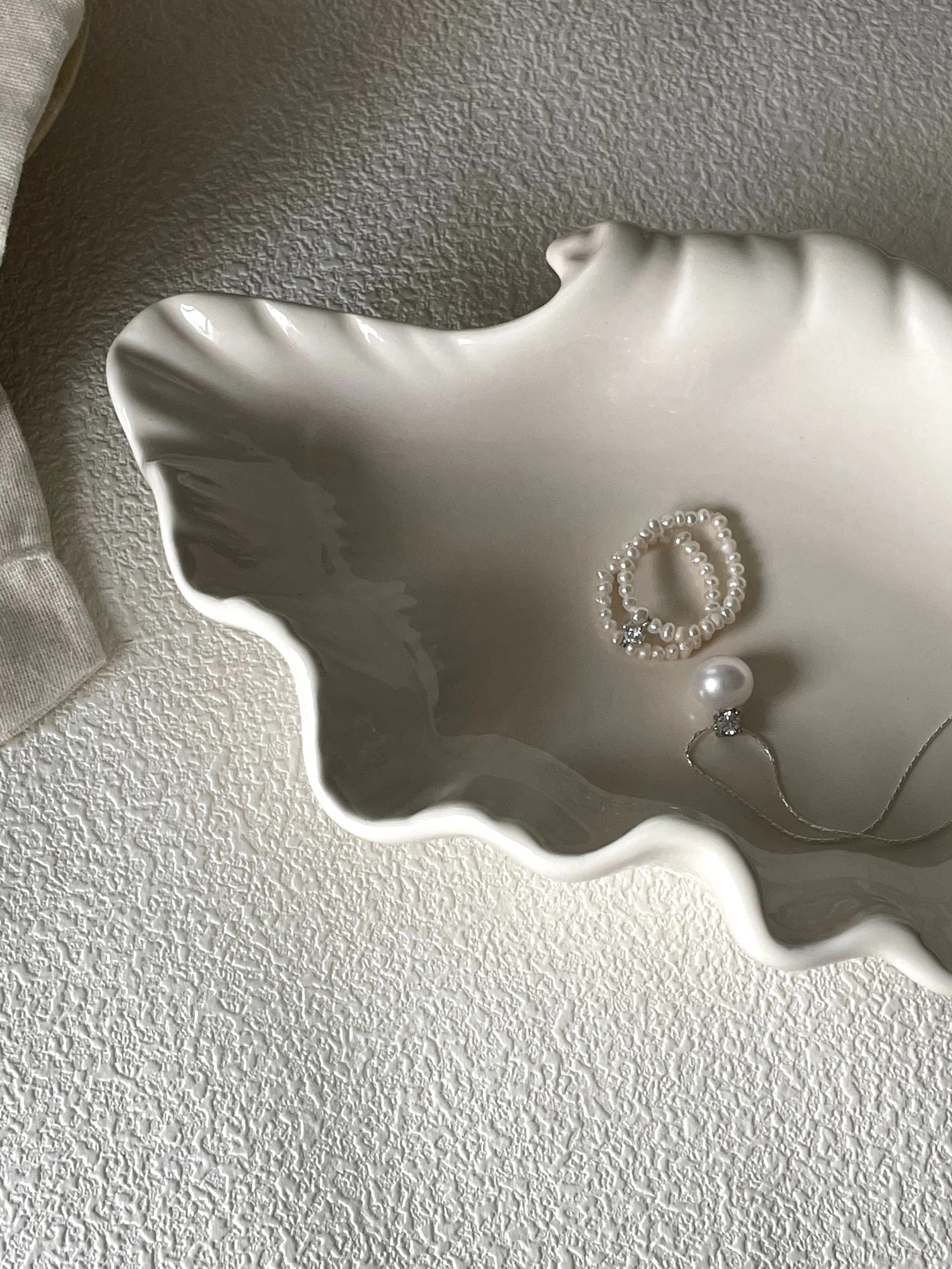 Double-layered Pearl and Diamond Ring