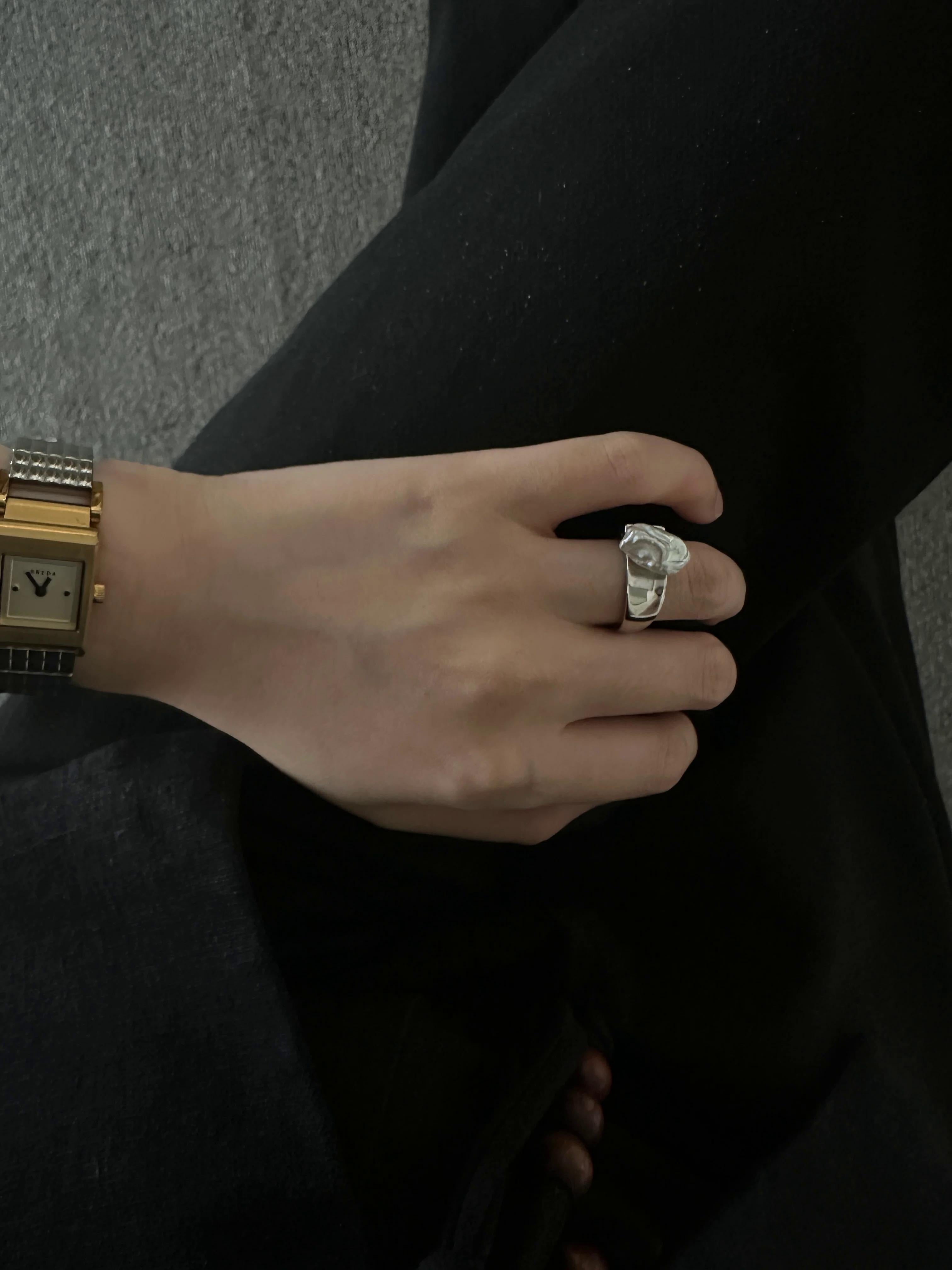 Baroque Pearl Silver Crest Ring