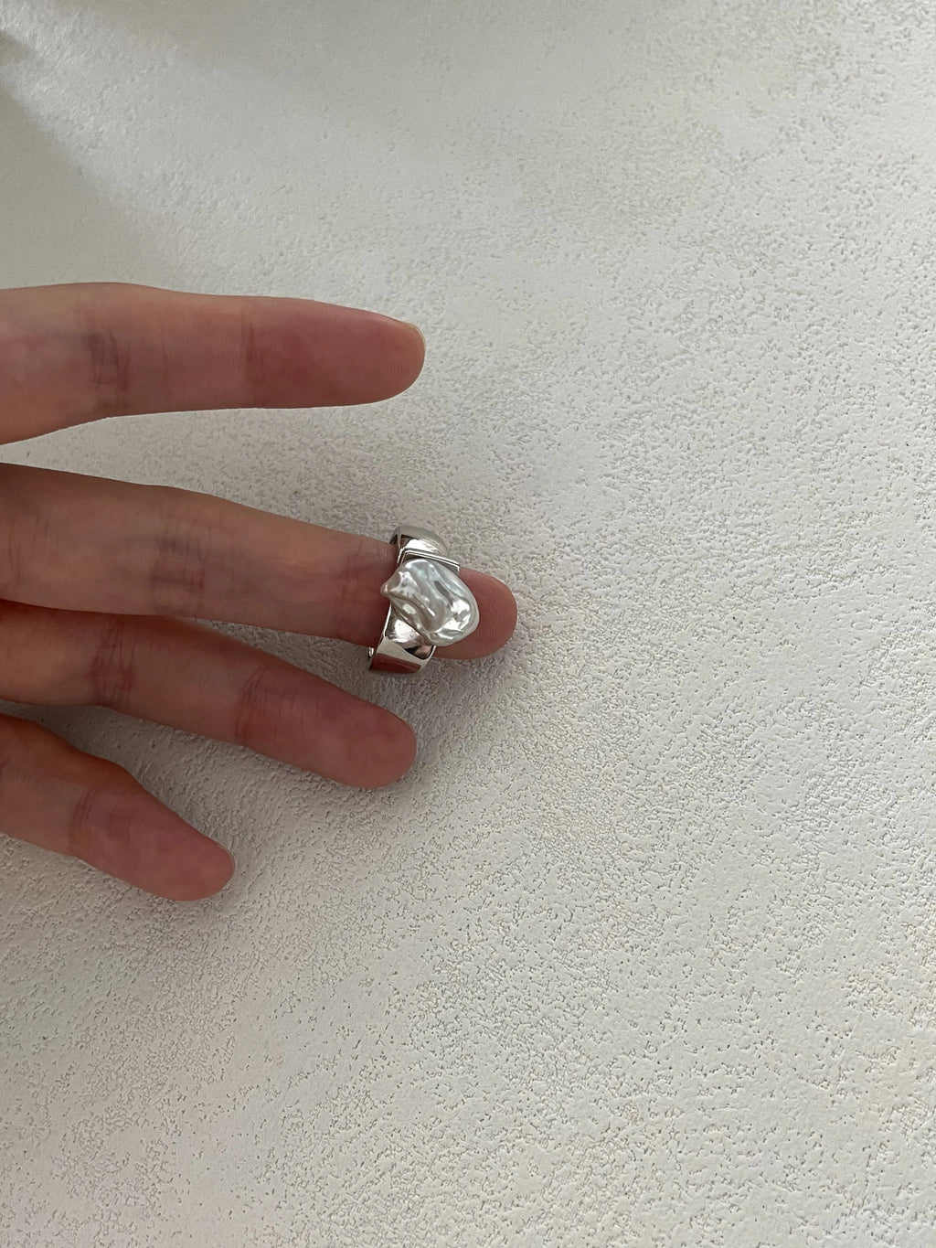 Baroque Pearl Silver Crest Ring