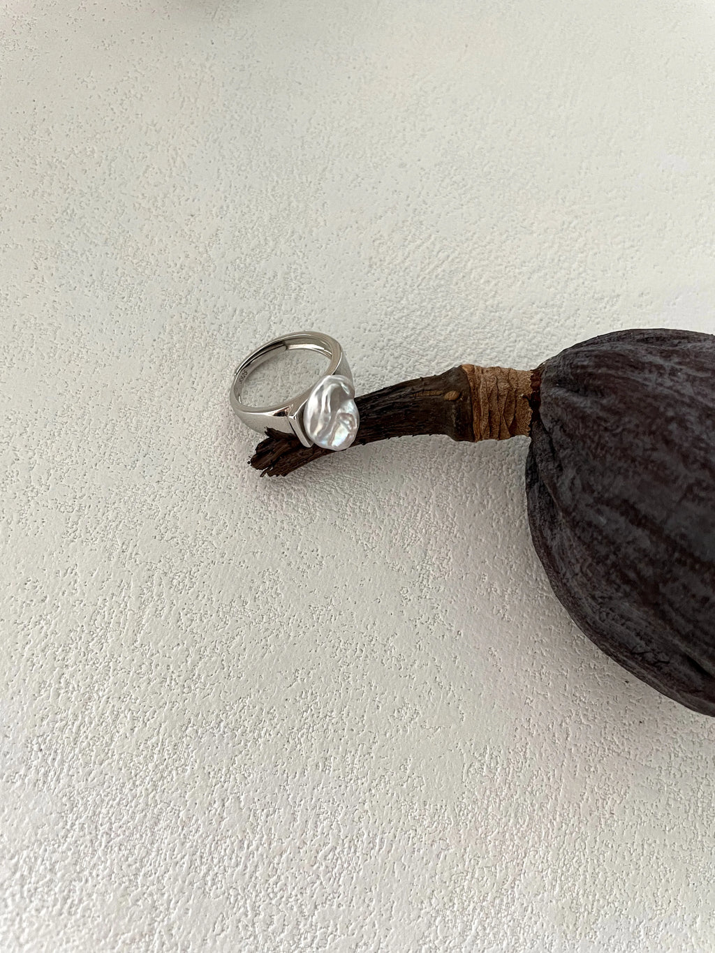 Baroque Pearl Silver Crest Ring