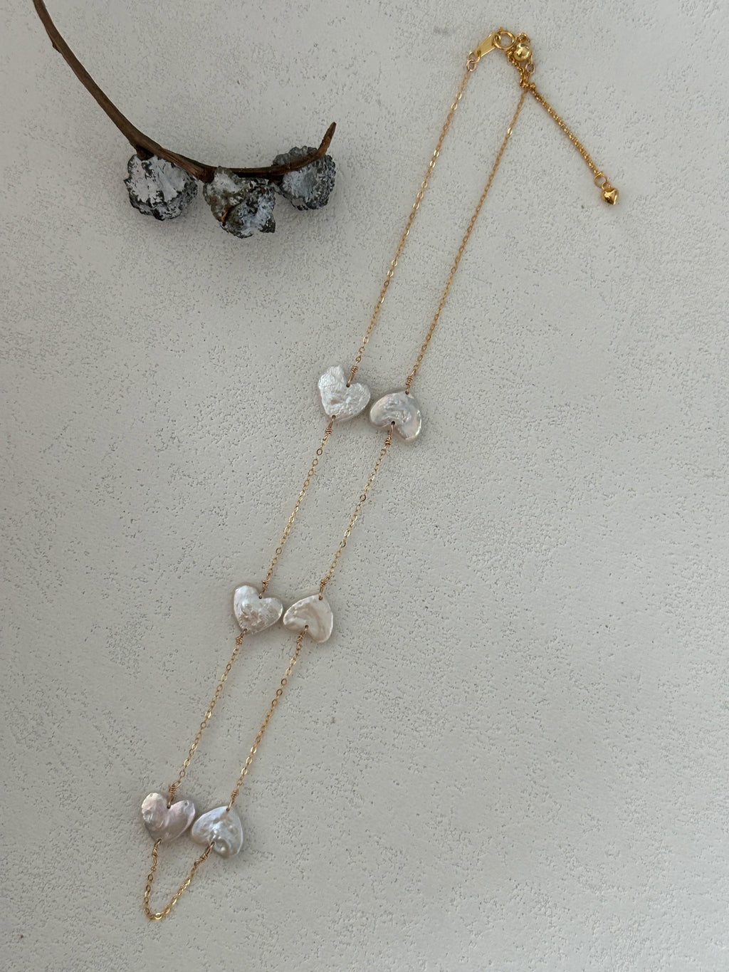 Pearlescent Heart Trail Necklace