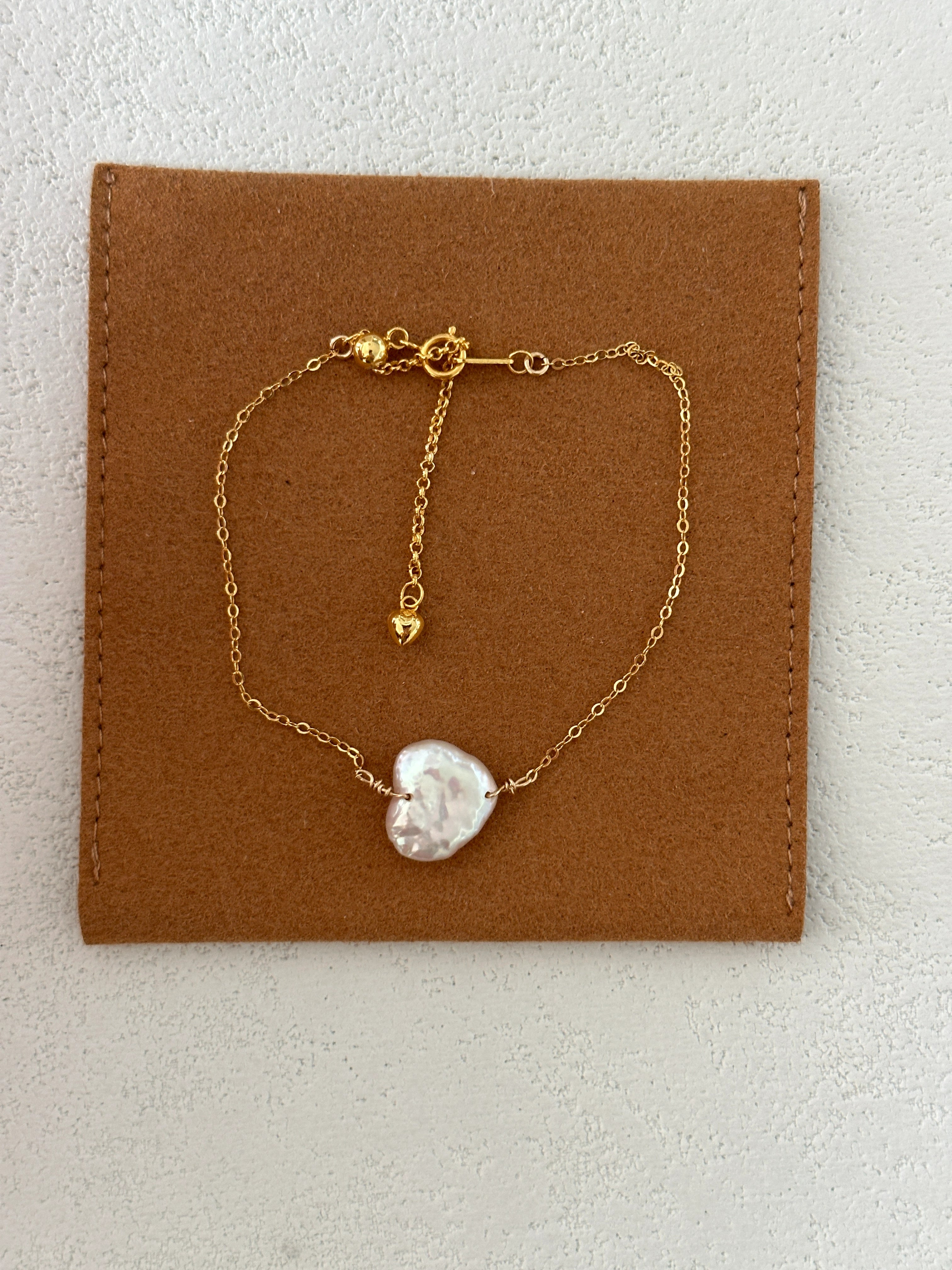 Little Heart Baroque Pearl Bracelet Gold Plated