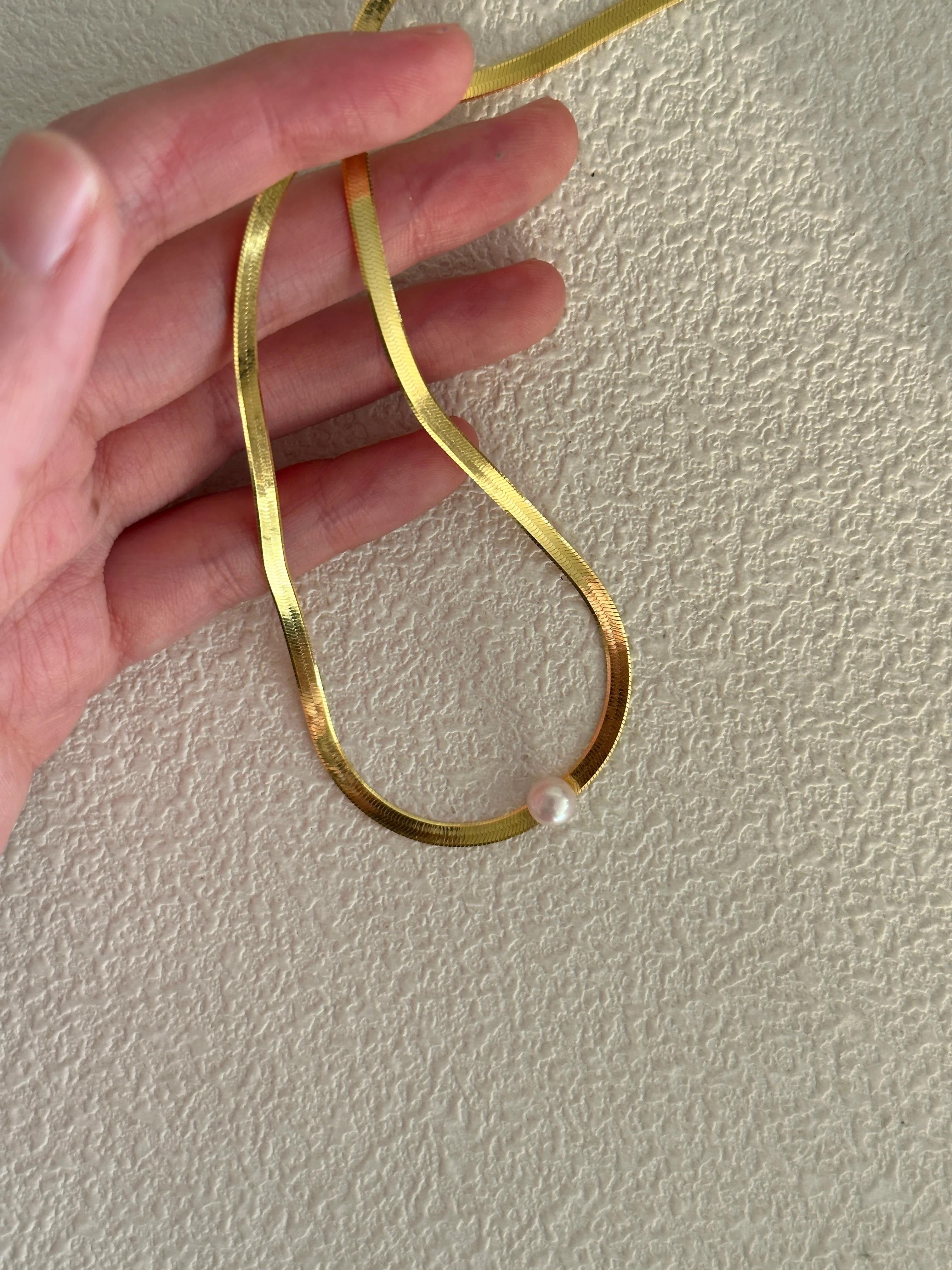 Sleek Snake Pearl Strand Necklace