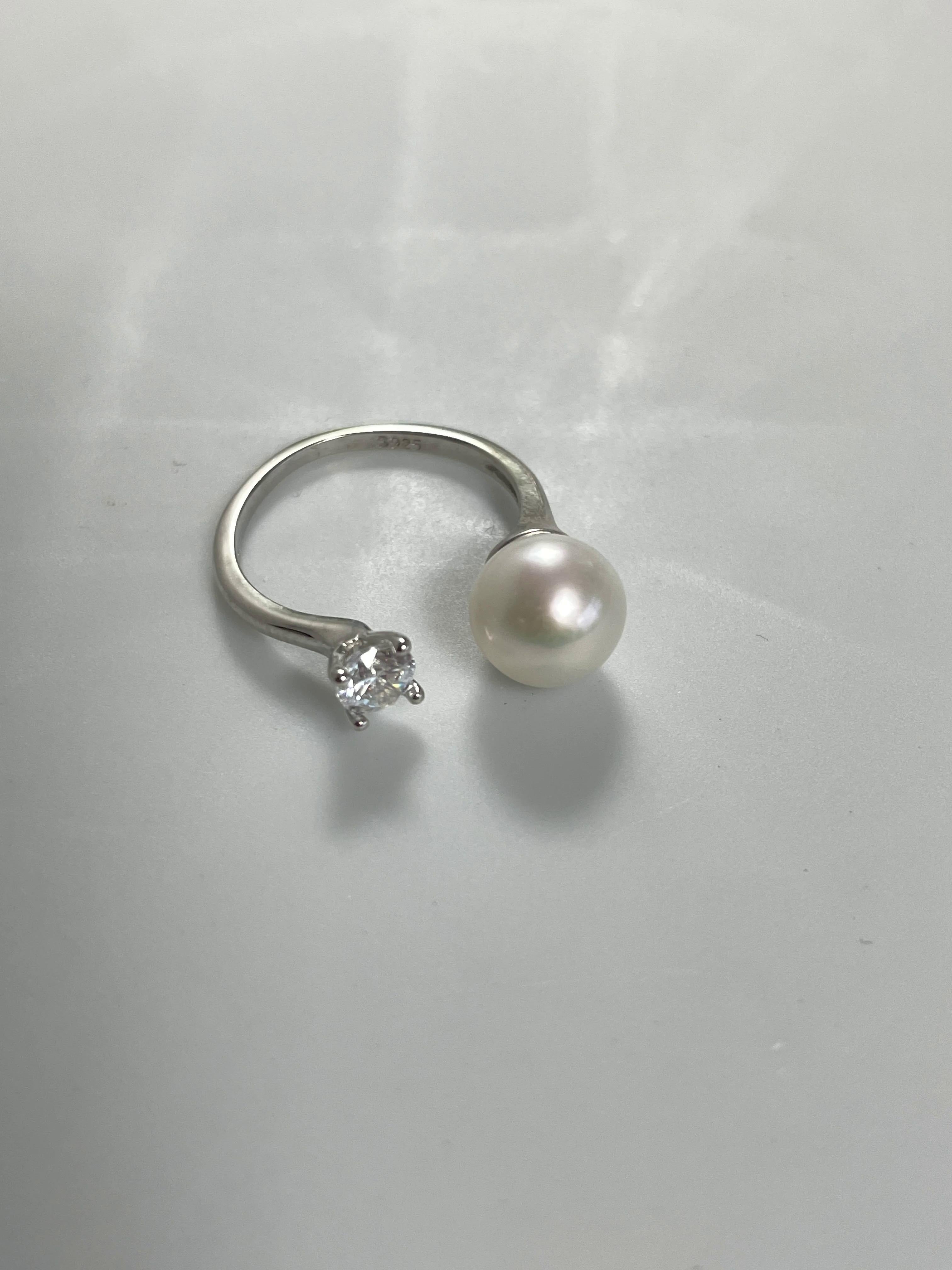Lumina Baroque Pearl & Diamond Ring