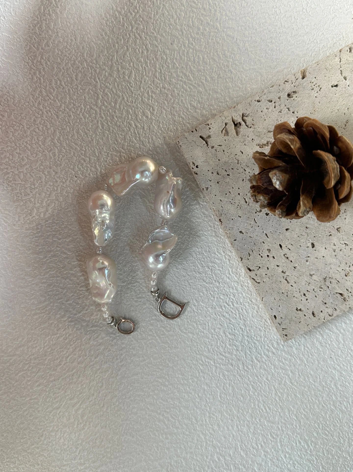 Elegance Baroque Pearl Bracelet