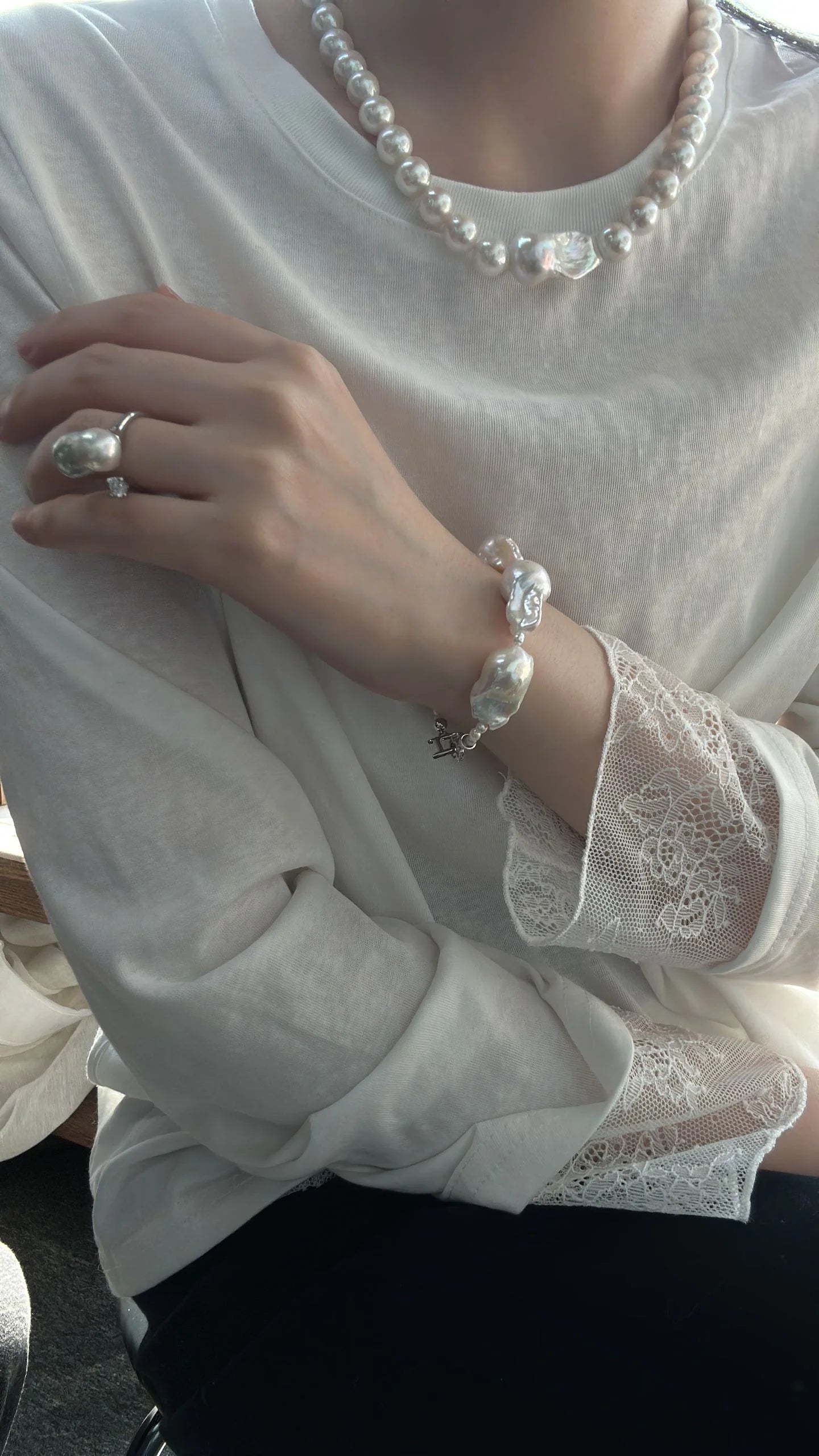 Elegance Baroque Pearl Bracelet