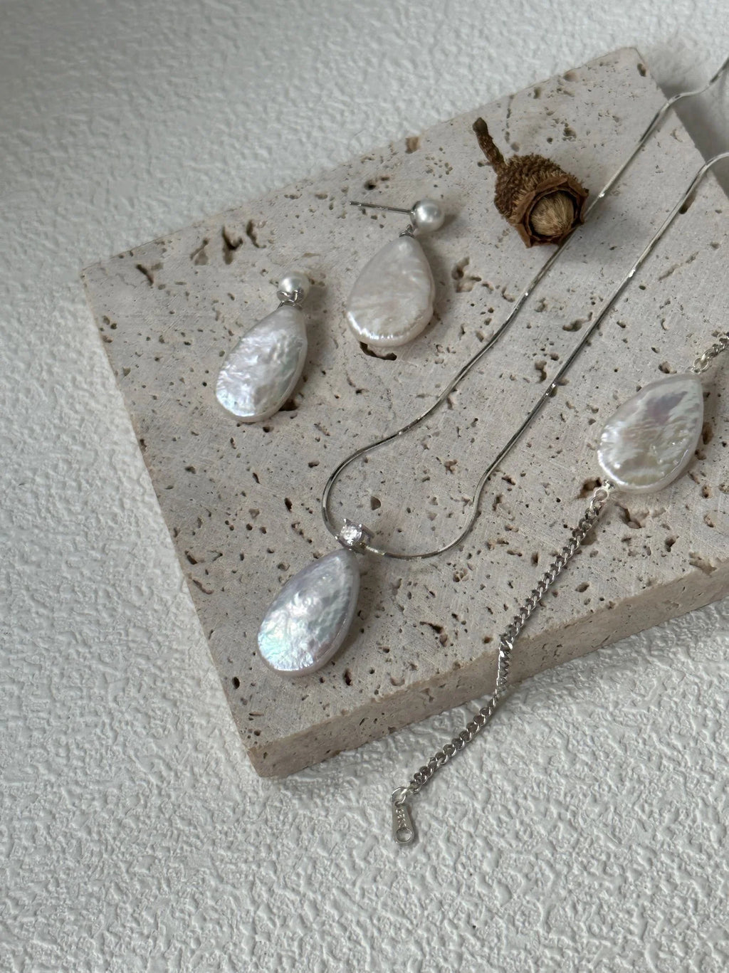 Dewdrop Baroque Pearl Earrings