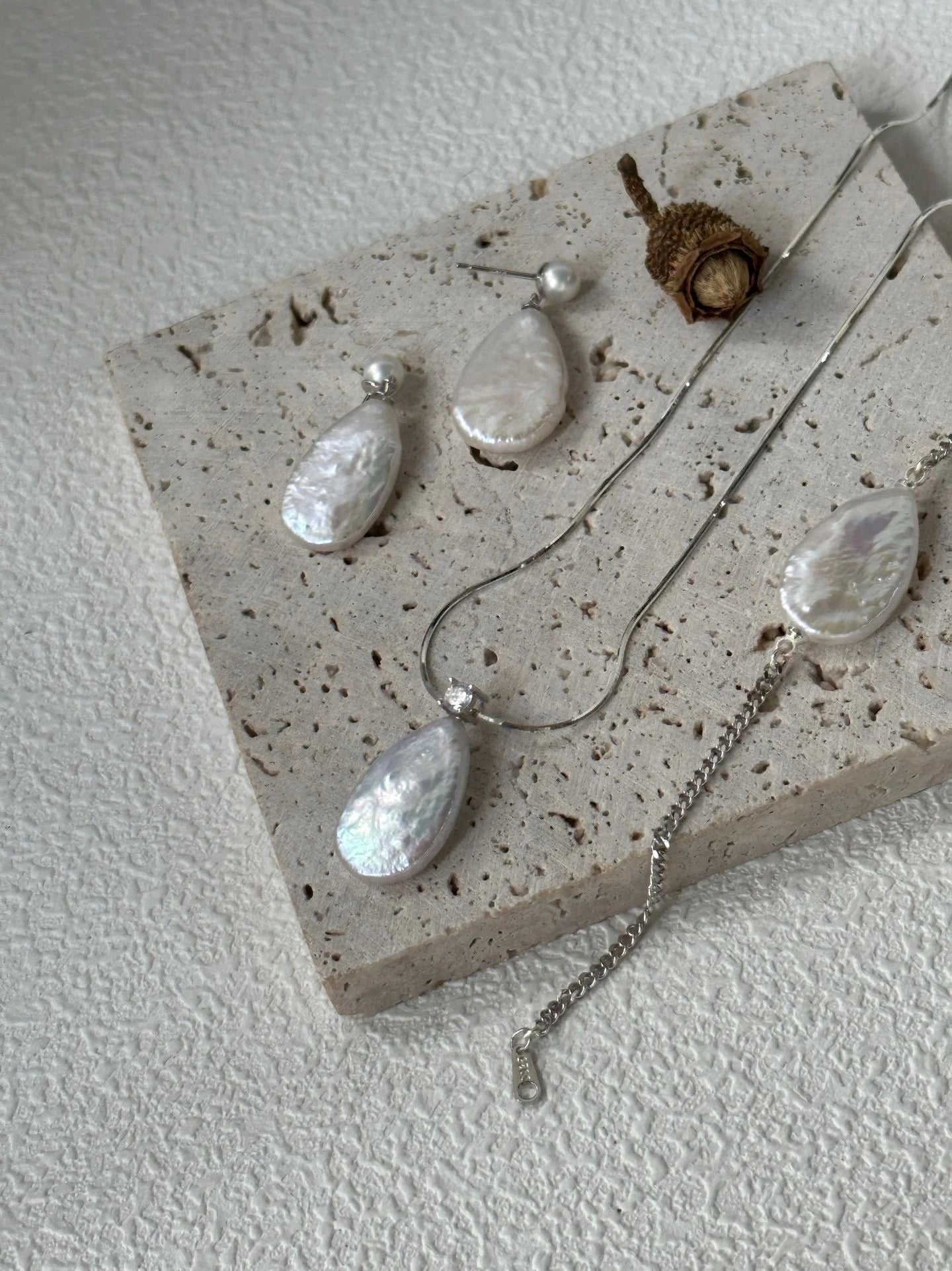 Dewdrop Baroque Pearl Earrings