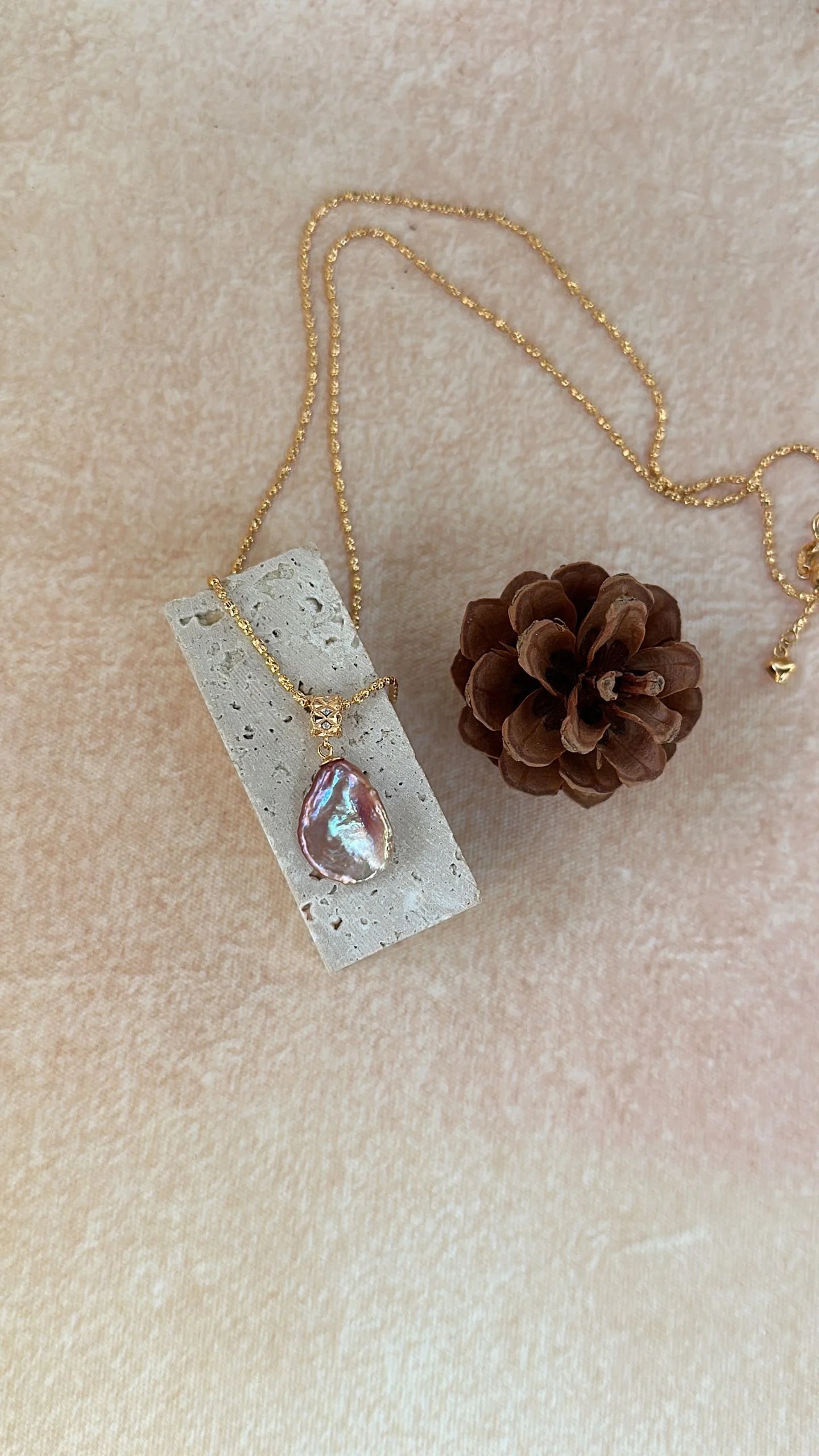 Elegant Violet Glow Baroque Pearl Necklace