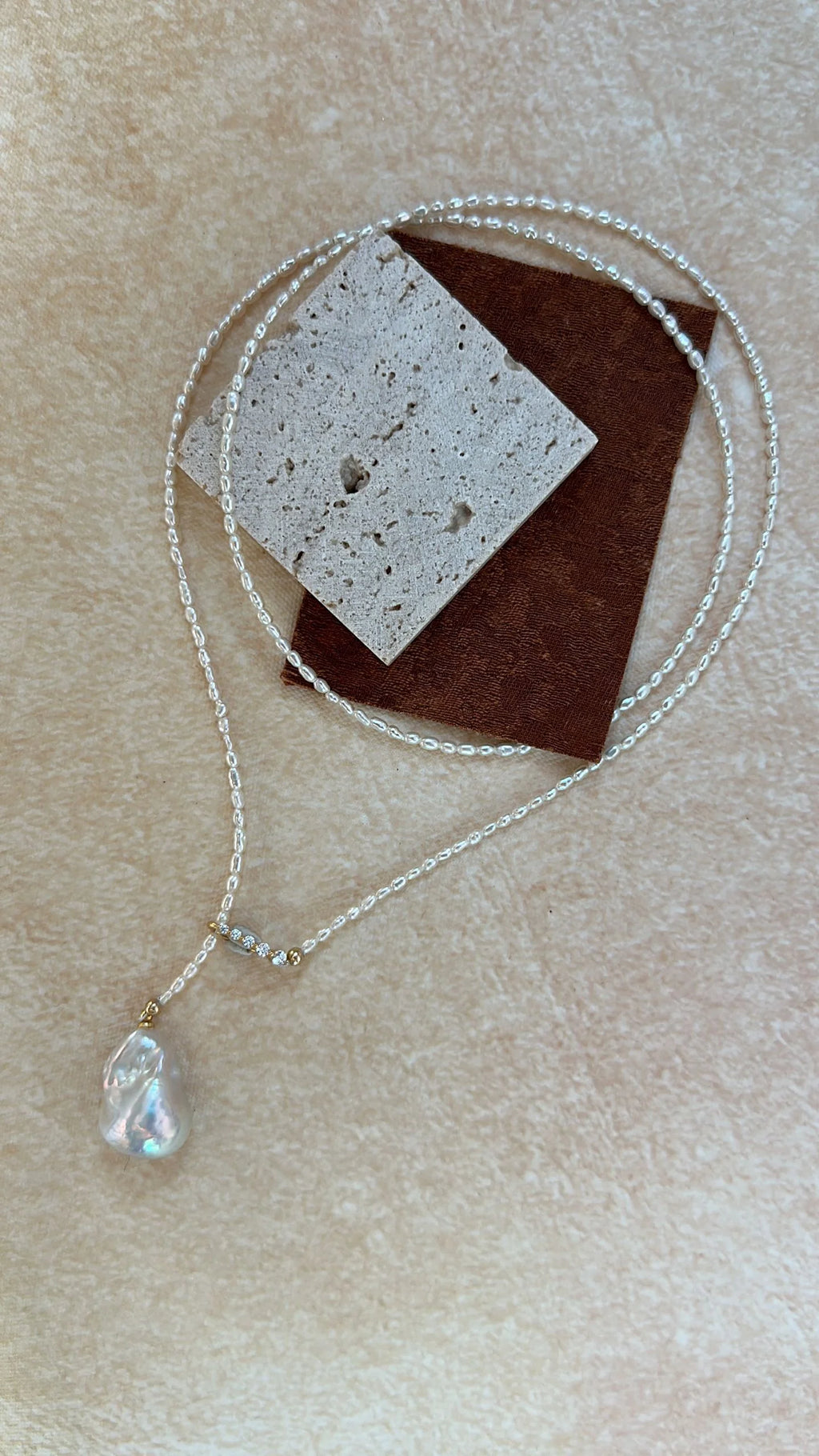Luminous Drop Pearl Drawstring Lariat Necklace