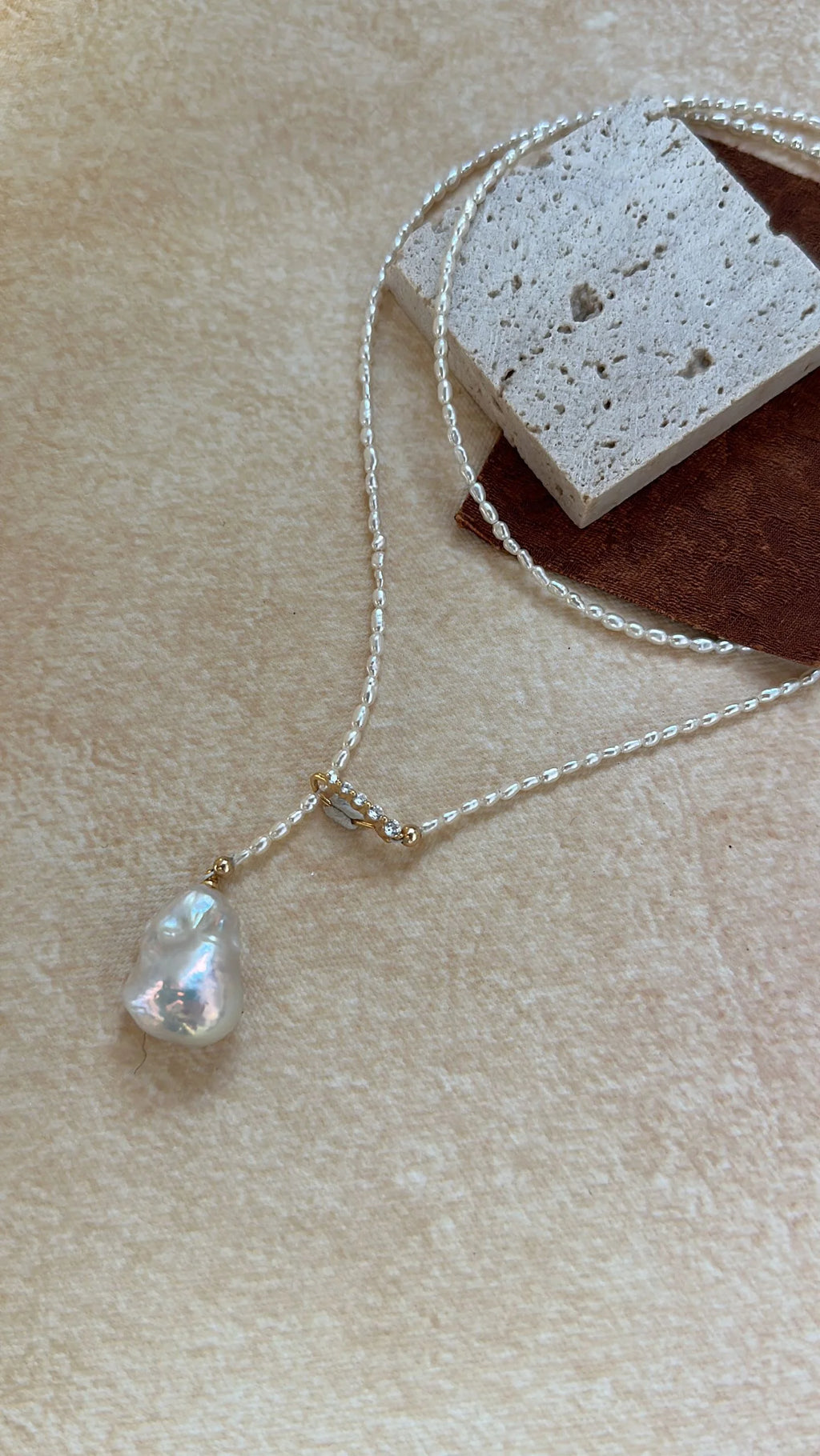 Luminous Drop Pearl Drawstring Lariat Necklace