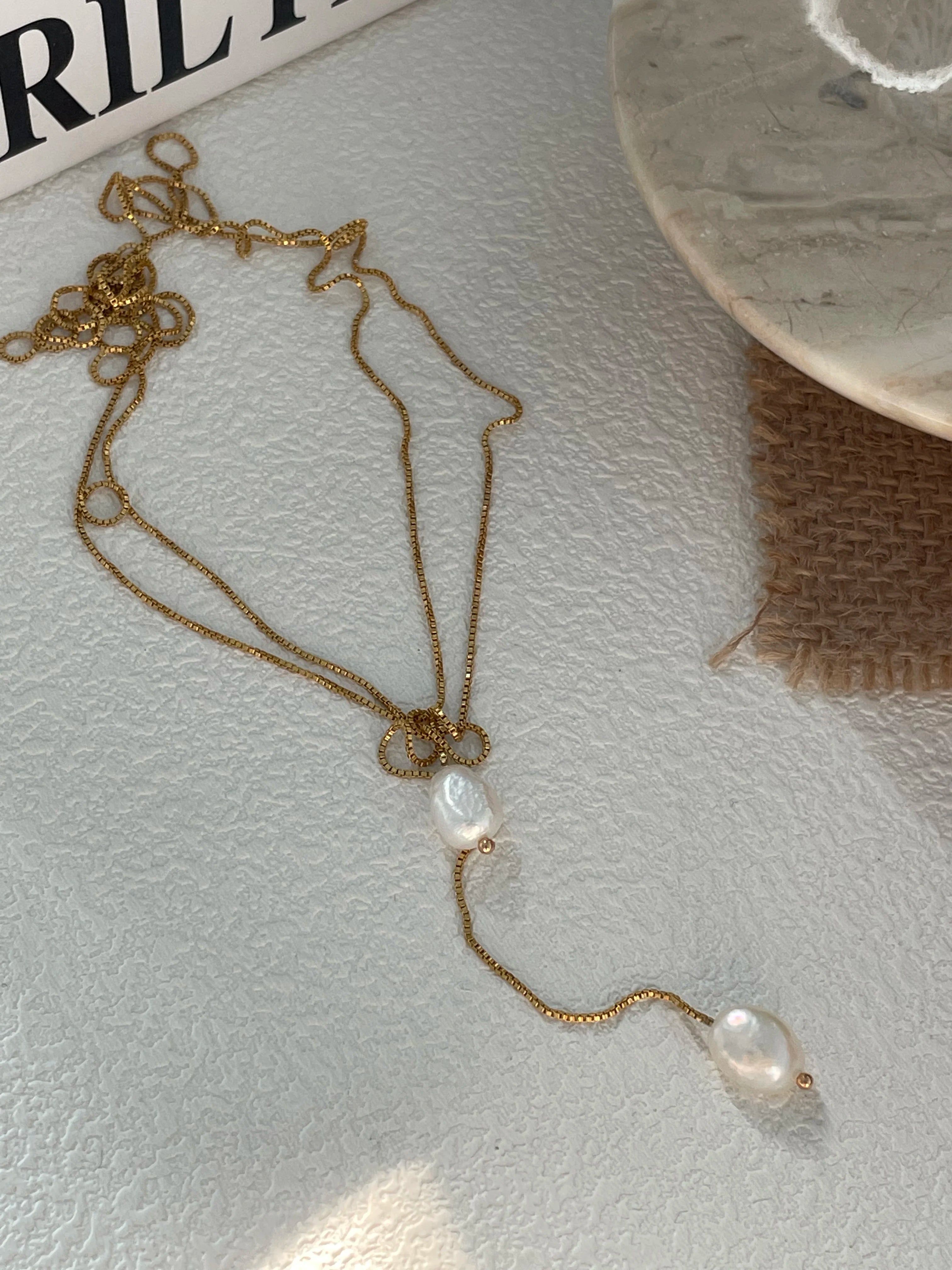 Gold Plated Streamlined Pearl Necklace