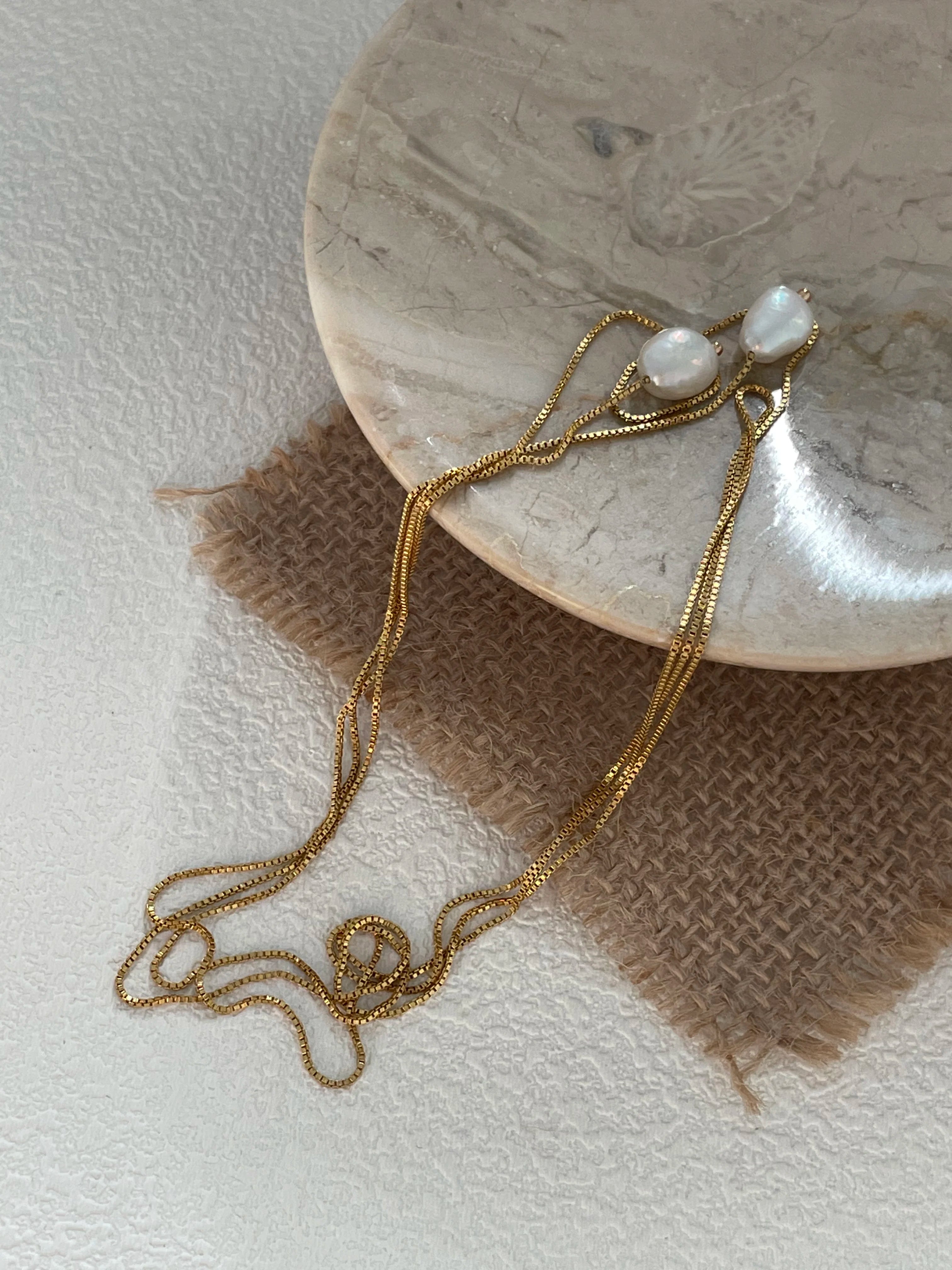 Gold Plated Streamlined Pearl Necklace